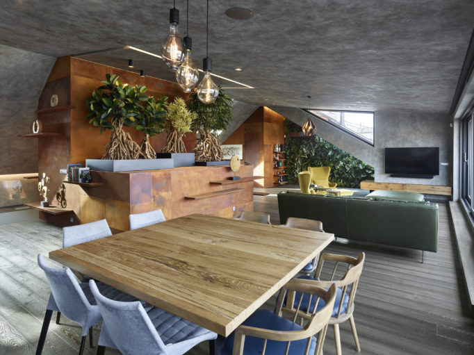 manesova 5 edit thumbnail